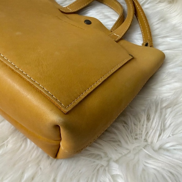 Portland Leather Mustard Crossbody Bag - Picture 5 of 6